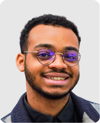 William <br> Ngou Ngoua<br> <span id="poste"> Chargé de Mission Sourcing<span id="mail">w.ngoungoua@e2c-grandlille.fr</span>